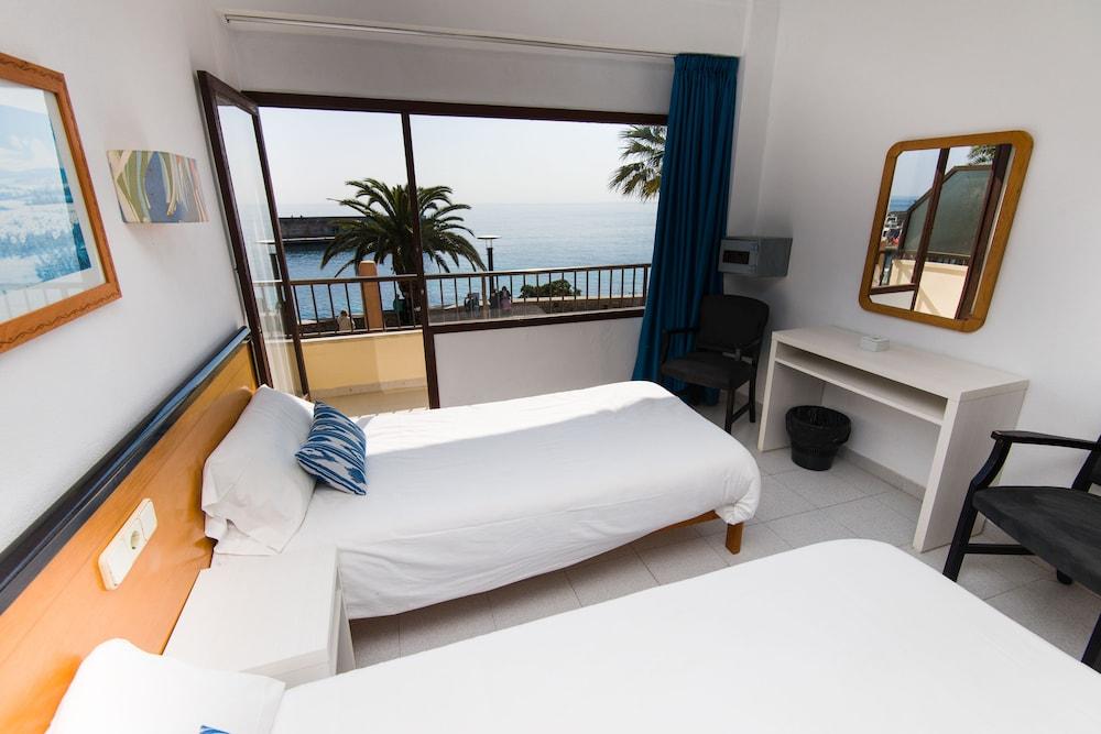 Hostal Port Corona Cala Ratjada  Eksteriør bilde