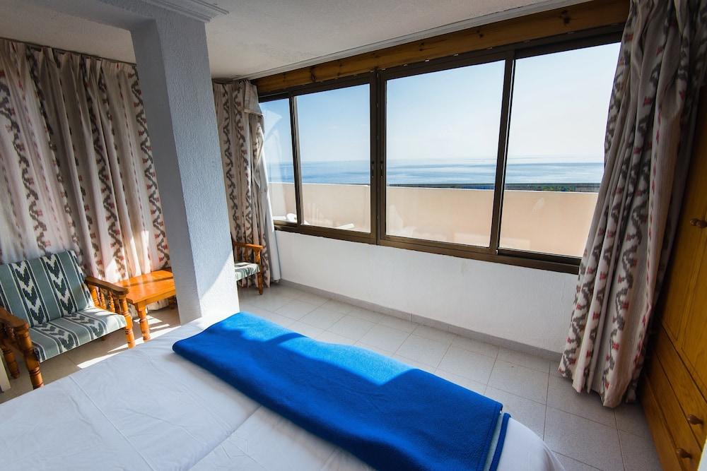 Hostal Port Corona Cala Ratjada  Eksteriør bilde