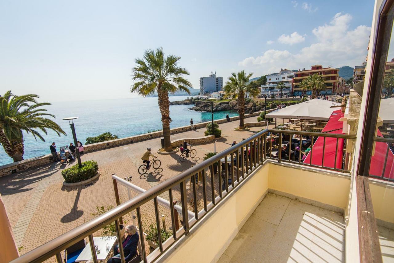 Hostal Port Corona Cala Ratjada  Eksteriør bilde